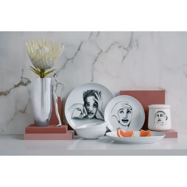 DINNER PLATE SET OF 4 \ In Vogue